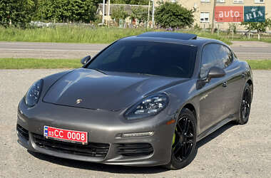 Фастбек Porsche Panamera 2016 в 