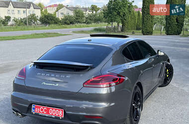 Фастбек Porsche Panamera 2016 в 