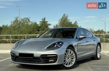 Фастбек Porsche Panamera 2021 в Києві
