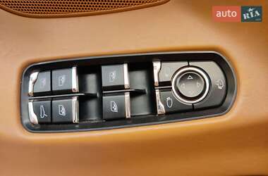 Фастбэк Porsche Panamera 2010 в 