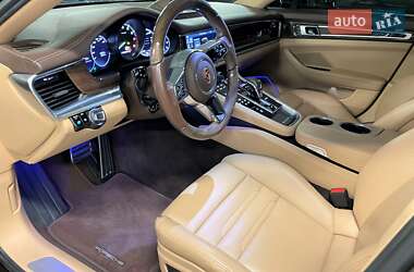 Фастбек Porsche Panamera 2018 в 