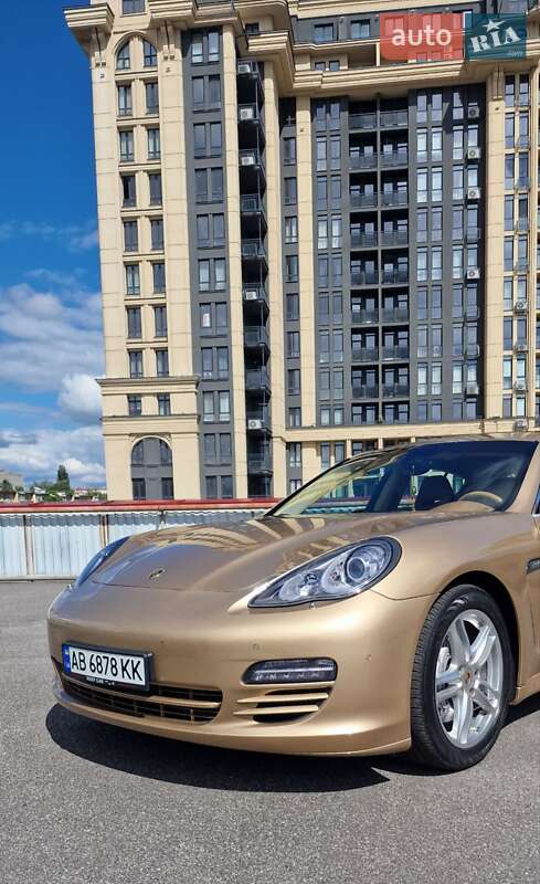 Фастбэк Porsche Panamera 2011 в Виннице