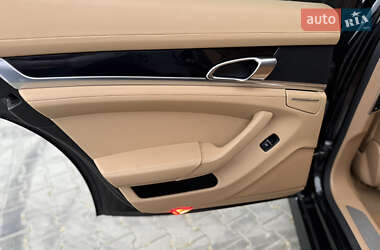 Фастбэк Porsche Panamera 2014 в 