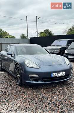 Фастбэк Porsche Panamera 2011 в 