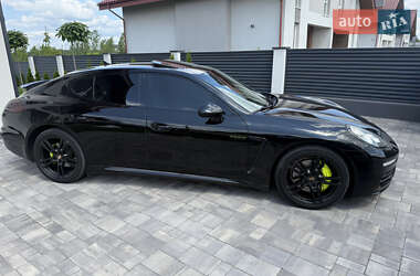 Фастбэк Porsche Panamera 2014 в 