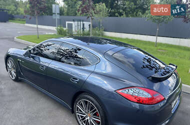 Фастбек Porsche Panamera 2012 в Києві