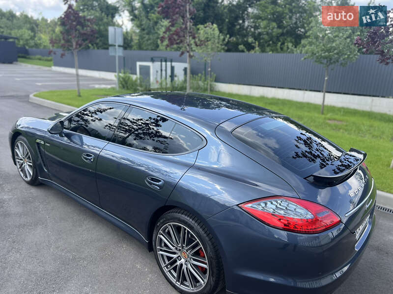 Porsche Panamera 2012
