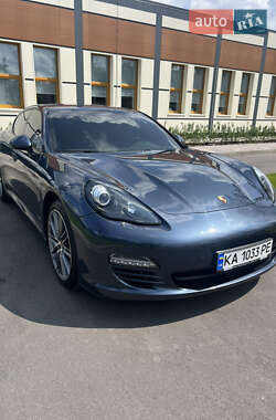 Porsche Panamera 2012