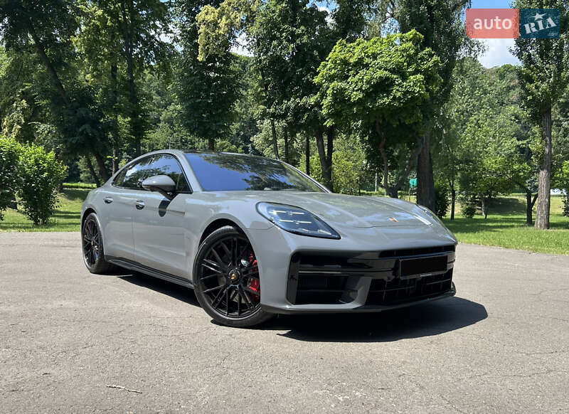 Фастбэк Porsche Panamera 2024 в 