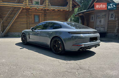 Фастбэк Porsche Panamera 2024 в 