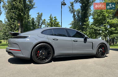 Фастбэк Porsche Panamera 2024 в 