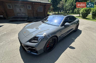 Фастбэк Porsche Panamera 2024 в 