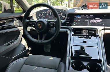 Фастбэк Porsche Panamera 2024 в 
