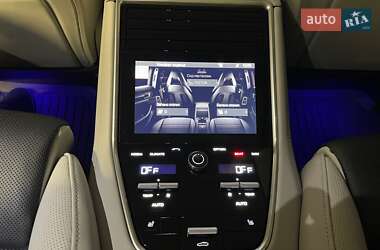 Универсал Porsche Panamera 2018 в 