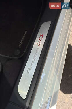 Фастбэк Porsche Panamera 2012 в 