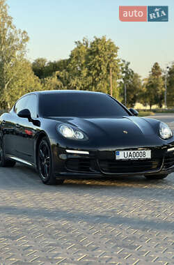 Фастбек Porsche Panamera 2013 в Вінниці