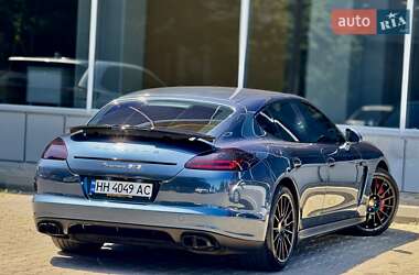 Фастбек Porsche Panamera 2012 в Одесі