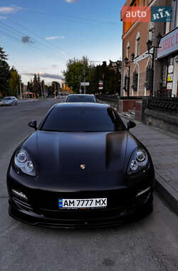 Фастбэк Porsche Panamera 2012 в 