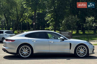 Фастбэк Porsche Panamera 2017 в 