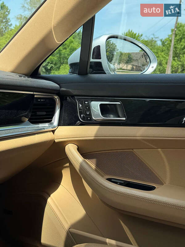 Фастбэк Porsche Panamera 2017 в Коломые фото 27 Фастбэк Porsche Panamera 2017 в Коломые