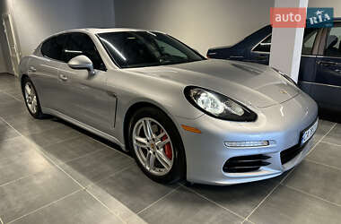 Porsche Panamera 2014