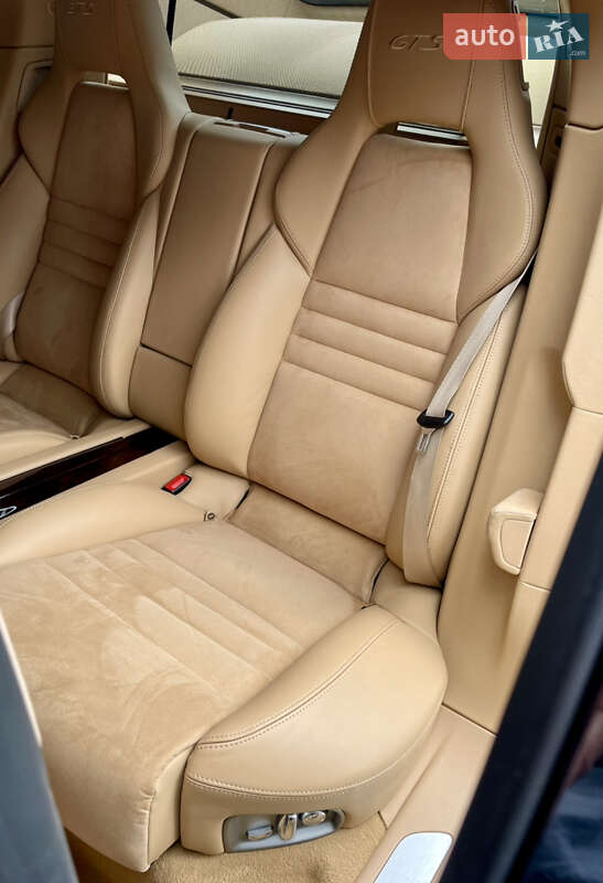 Фастбэк Porsche Panamera 2012 в Киеве