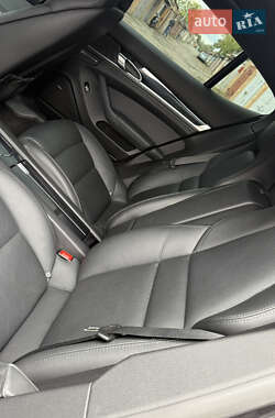 Фастбэк Porsche Panamera 2011 в 