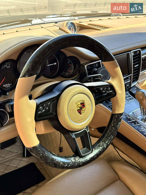 Фастбек Porsche Panamera 2010 в Хмельницькому