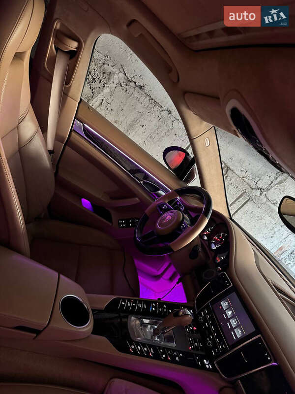 Фастбек Porsche Panamera 2010 в Хмельницькому