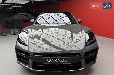 Фастбэк Porsche Panamera 2025 в 