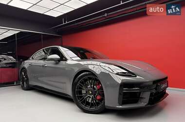 Фастбэк Porsche Panamera 2025 в 