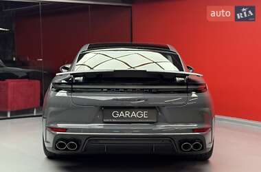 Фастбэк Porsche Panamera 2025 в 