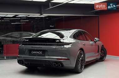 Фастбэк Porsche Panamera 2025 в 