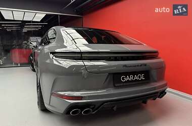 Фастбэк Porsche Panamera 2025 в 
