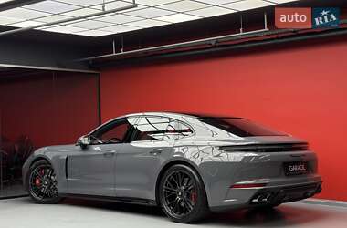Фастбэк Porsche Panamera 2025 в 