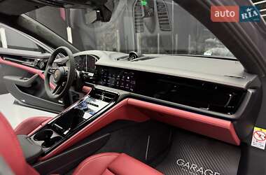 Фастбэк Porsche Panamera 2025 в 