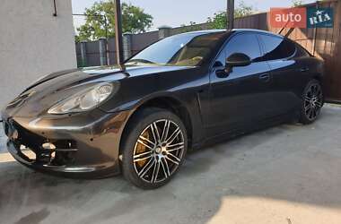 Porsche Panamera 2012