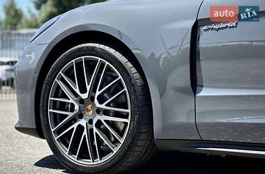 Фастбэк Porsche Panamera 2024 в 