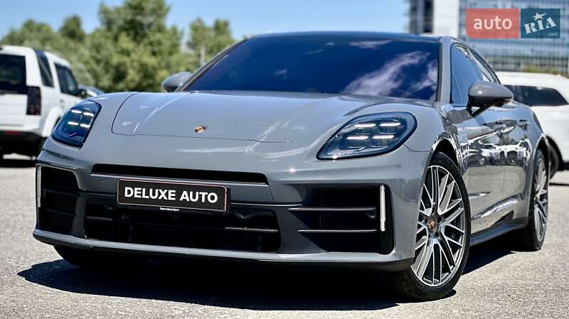 Porsche Panamera 2024