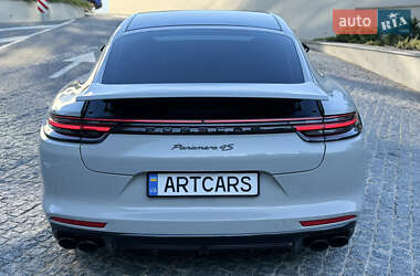 Фастбэк Porsche Panamera 2017 в 