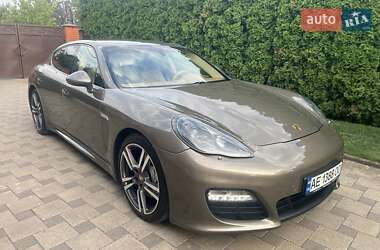 Porsche Panamera 2012