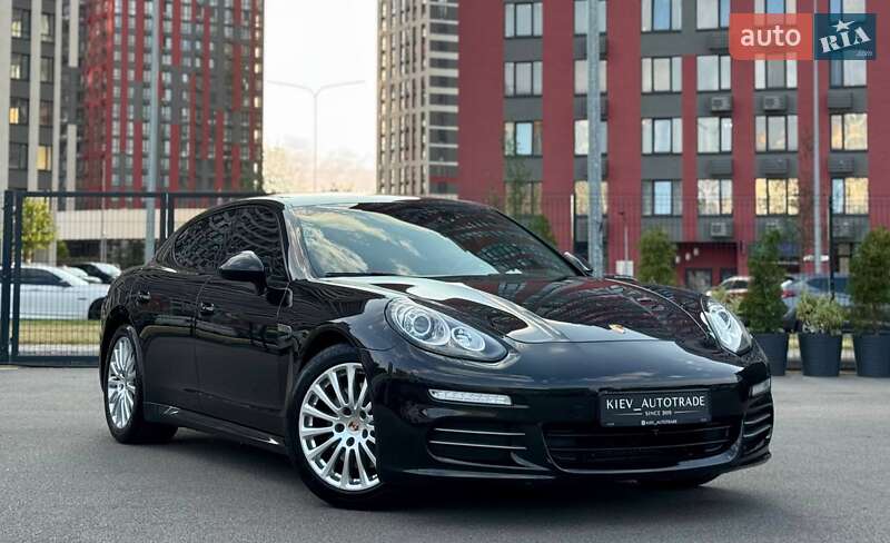 Porsche Panamera 2013