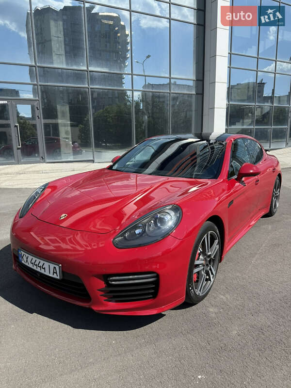 Porsche Panamera 2013
