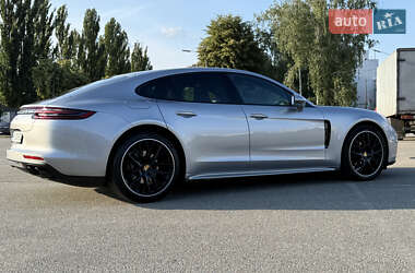 Фастбэк Porsche Panamera 2020 в 