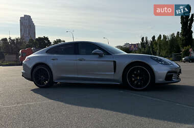 Фастбэк Porsche Panamera 2020 в 