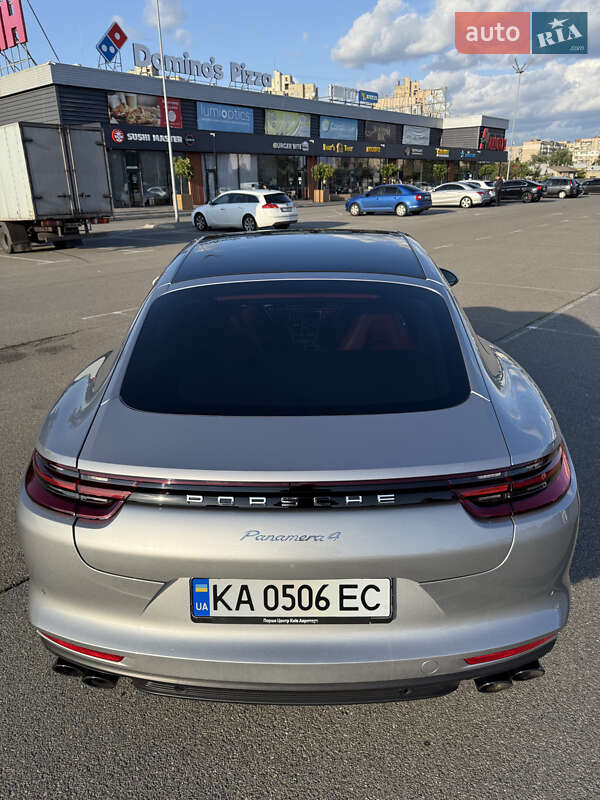 Фастбэк Porsche Panamera 2020 в Киеве