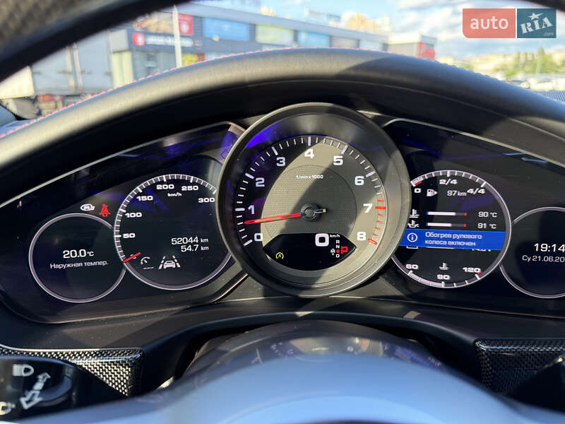 Фастбэк Porsche Panamera 2020 в Киеве