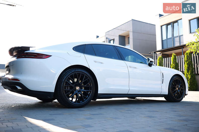 Фастбэк Porsche Panamera 2019 в Хмельницком фото 3 Фастбэк Porsche Panamera 2019 в Хмельницком
