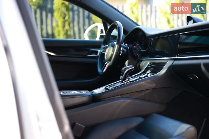 Фастбэк Porsche Panamera 2019 в Хмельницком фото 19 Фастбэк Porsche Panamera 2019 в Хмельницком