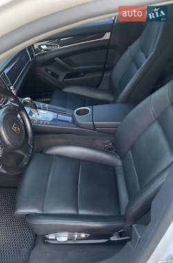 Фастбэк Porsche Panamera 2015 в 